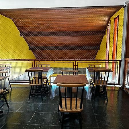 Village Hostel Petrópolis Buitenkant foto