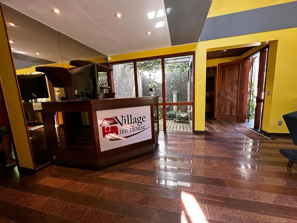Village Hostel Petrópolis Buitenkant foto