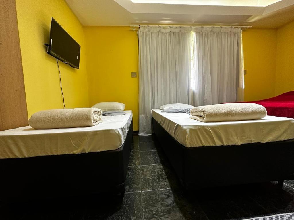 Village Hostel Petrópolis Buitenkant foto
