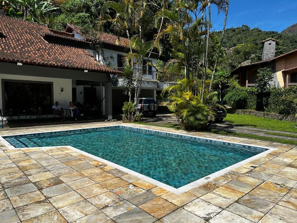 Village Hostel Petrópolis Buitenkant foto